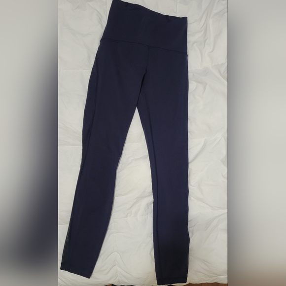 Size 2 lululemon train times 7/8  pant - Picture 6 of 8